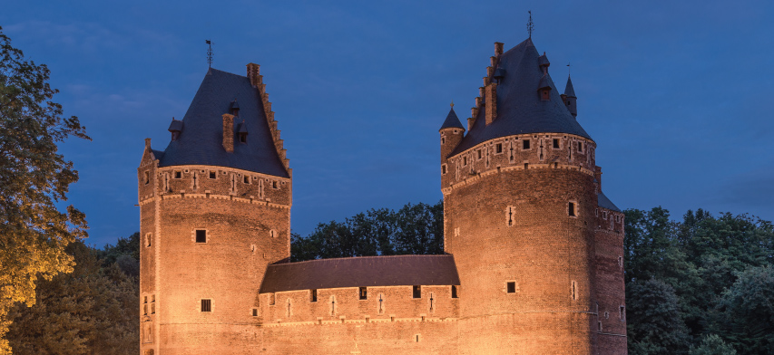 Natuurleien voor Dakbedekking kastelen van beersel België 